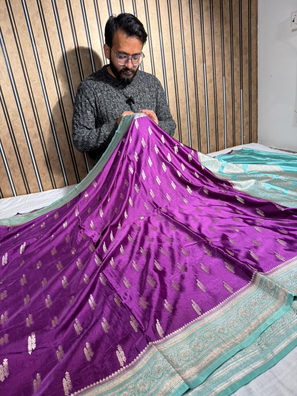 Bright Purple Mashru Katan Silk Traditional Weave Banarasi Saree - Image 3