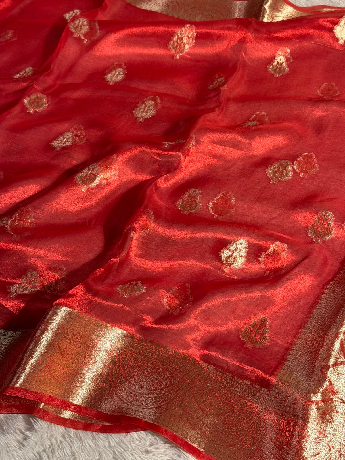 Carmine Red 100% Pure Tissue Silk Traditional Jacquard Weave Banarasi Saree - Image 2