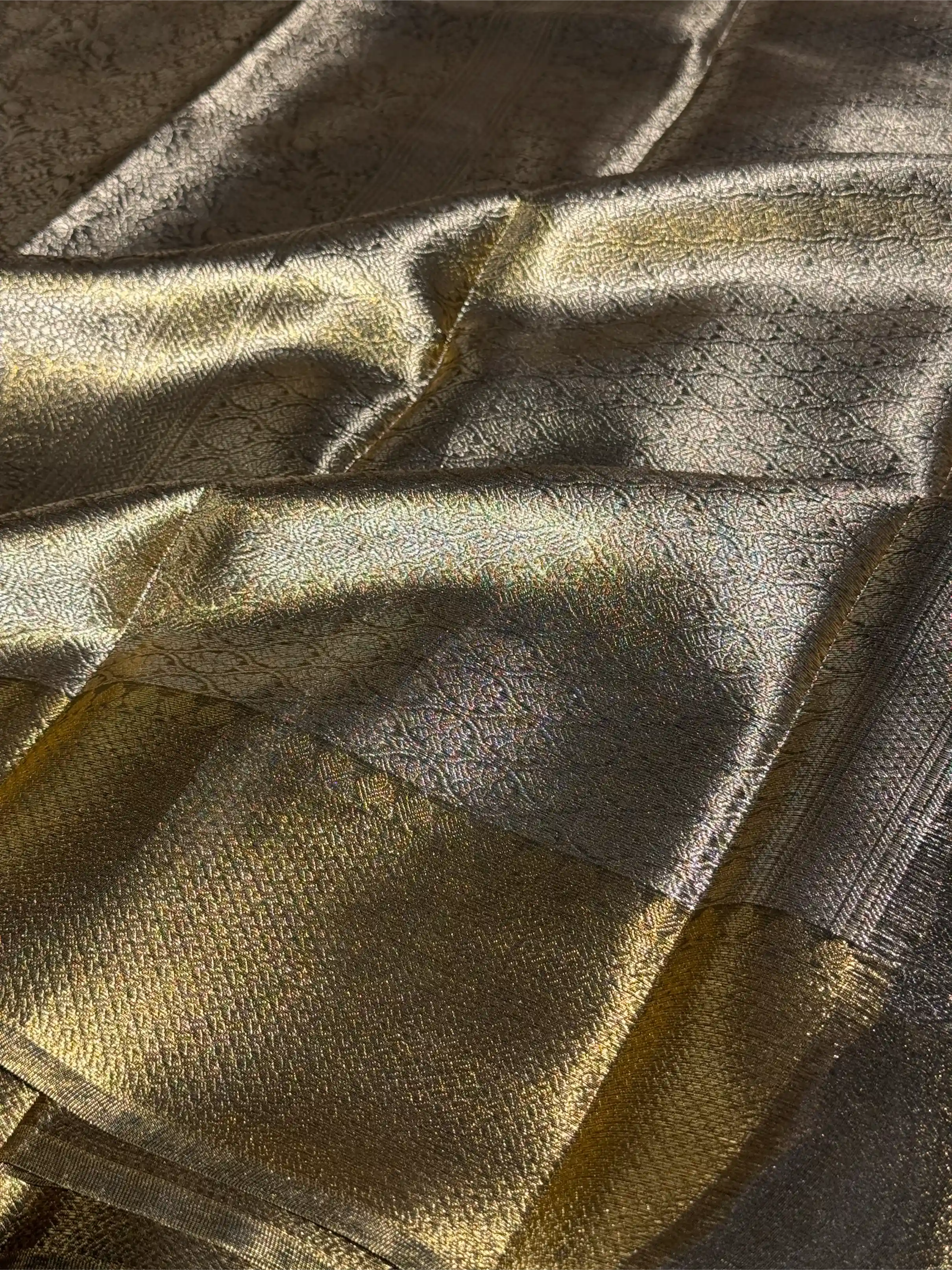 Nita Mam Inspired Copper Tissue Silk Embossed Banarasi Saree - Image 5