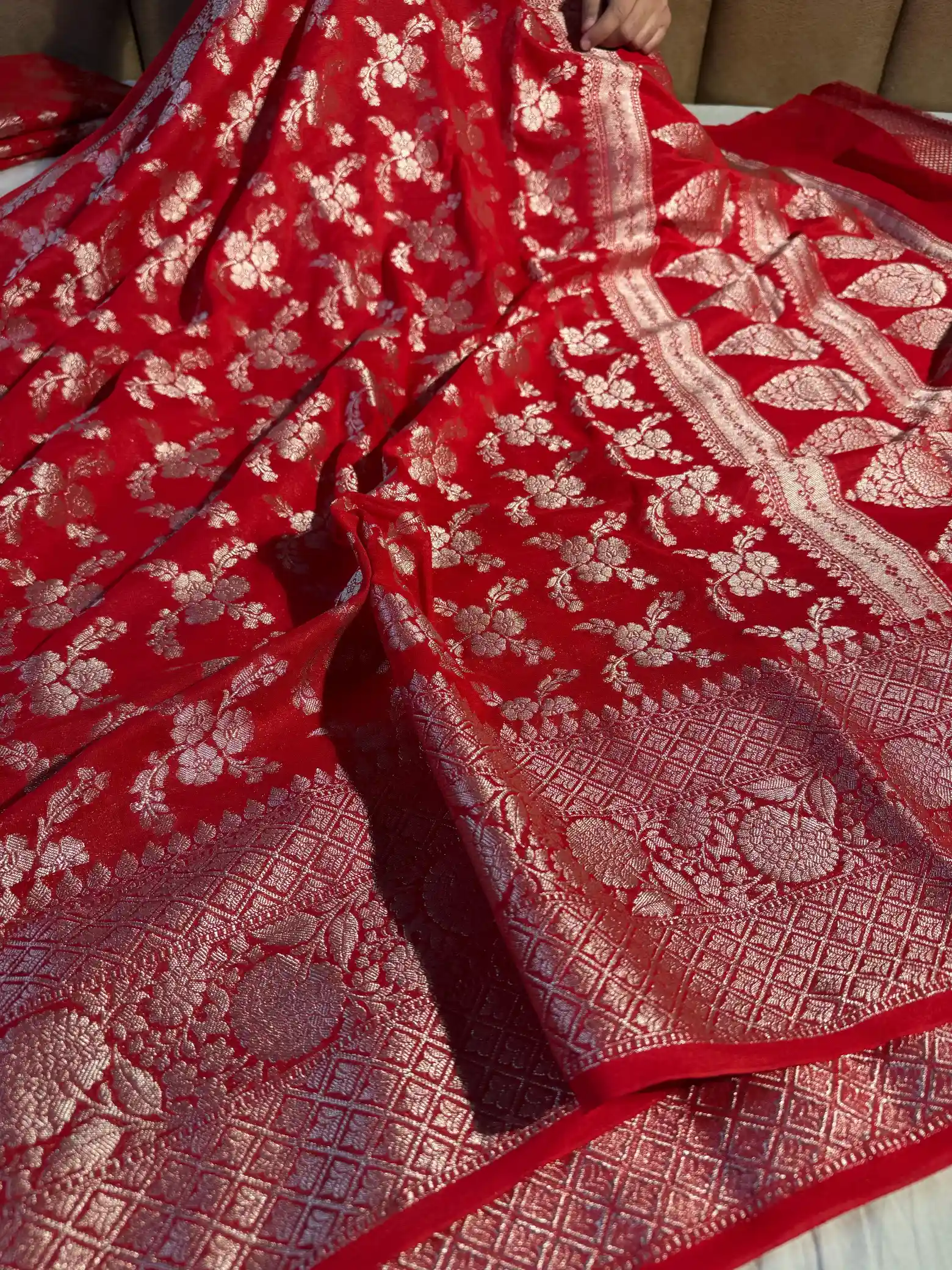Crape Georgette Banarasi Saree - Image 2