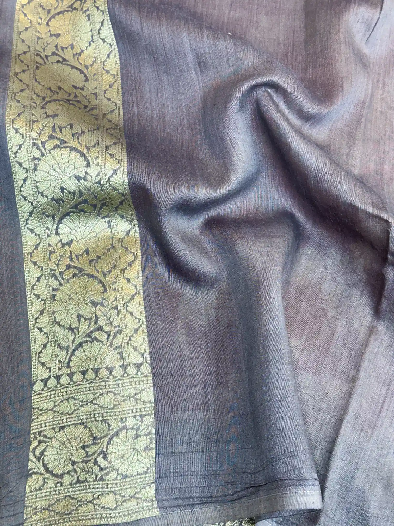 Dark Peach Contrast Munga Silk Banarasi Saree - Image 4