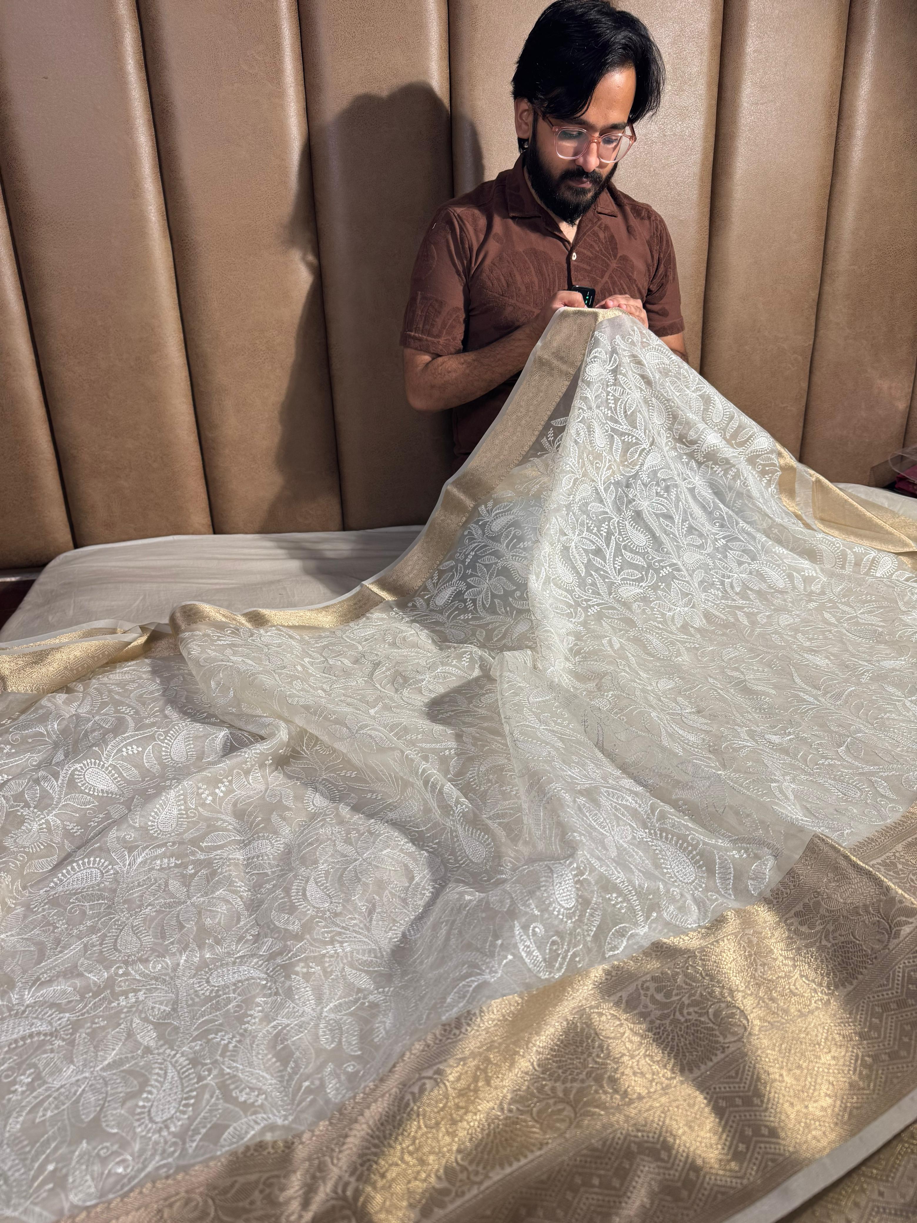 Ivory Organza Silk Chikankari Work Banarasi Saree - Image 3