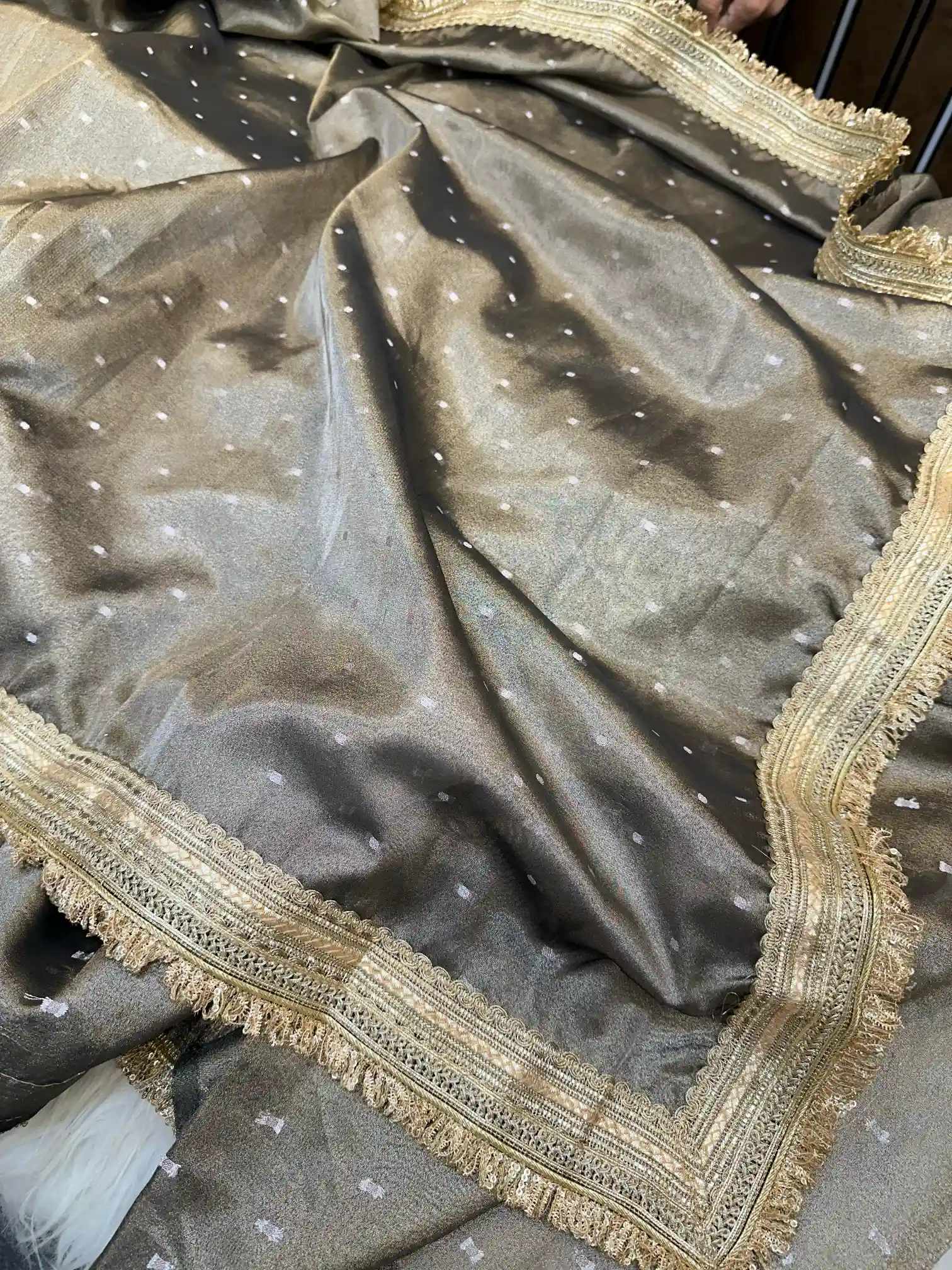 Light Brown Tissue Silk Zari Buti Gota Lace Work Banarasi Saree - Image 2