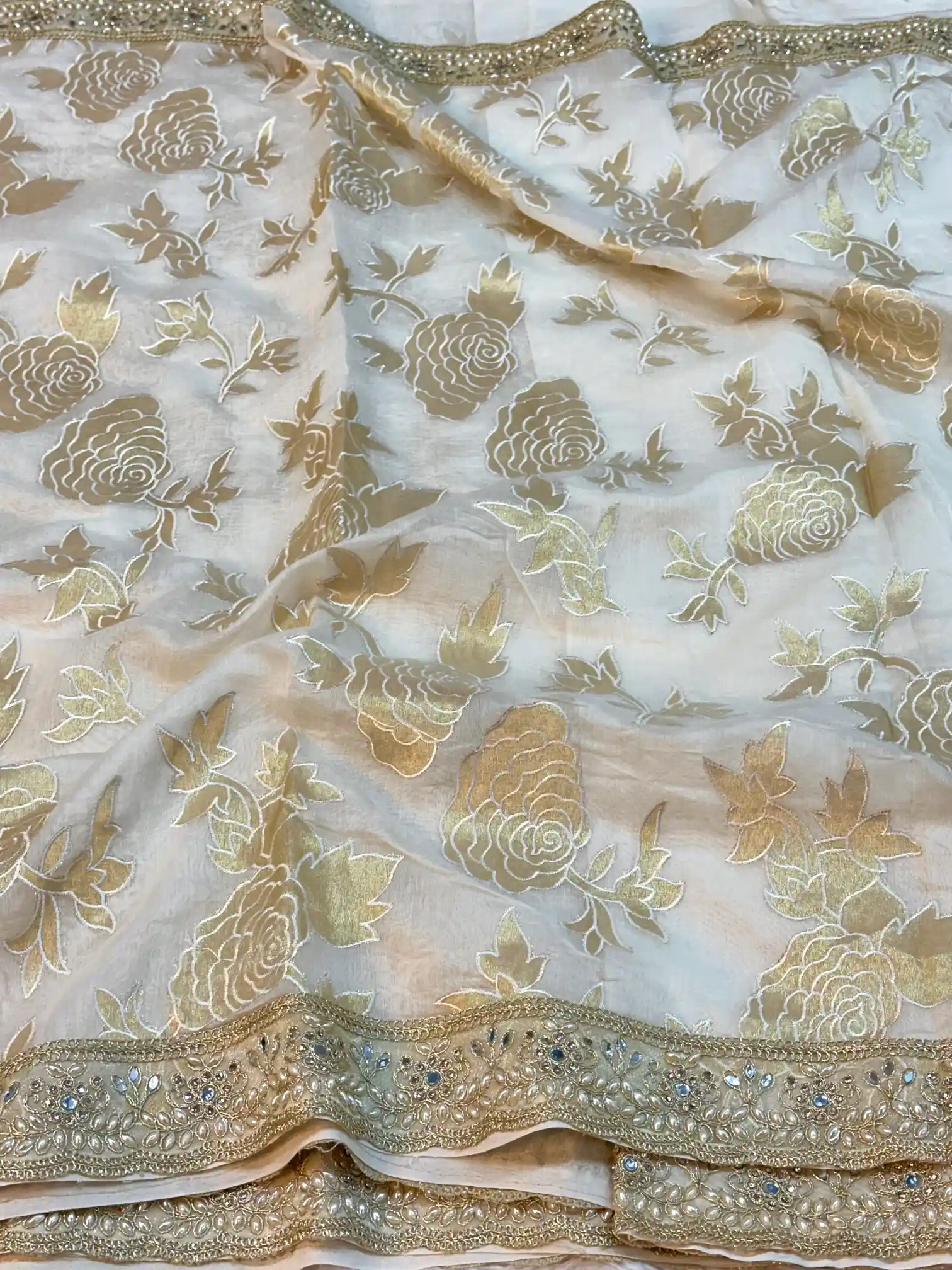 Light Ivory Pure Mul Chanderi Silk Hand Pasted Cutwork Zari Buta Saree - Image 5