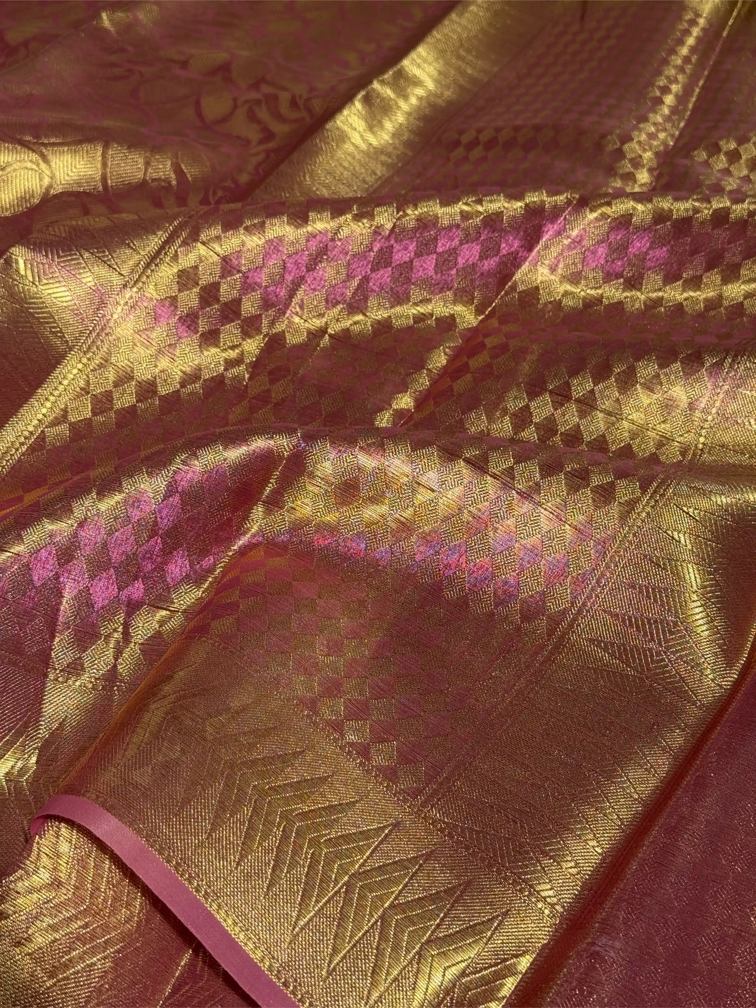 Pink Glass Tissue Silk  Zari Embossed Weave Banarasi Saree - Image 4