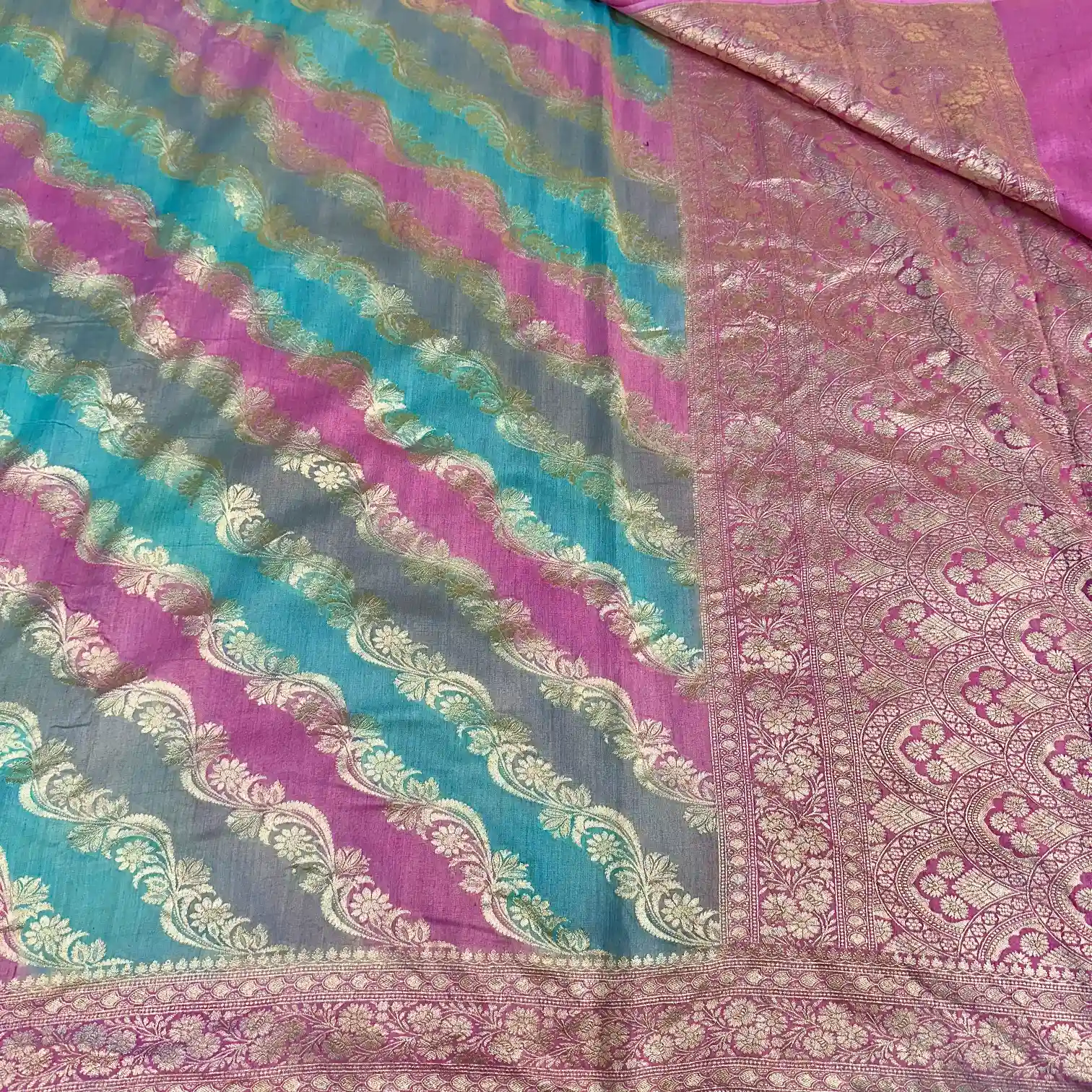 Rangkat Leheriya Design Munga Silk Saree - Image 2