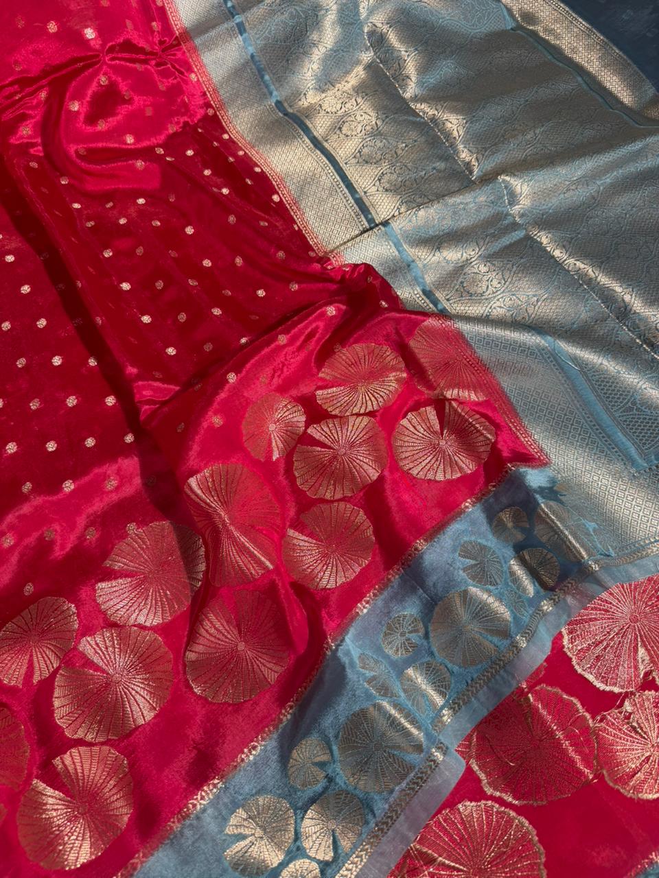 Rani Pink Firozi Contrast Border Chinia Silk Banarasi Saree - Image 2