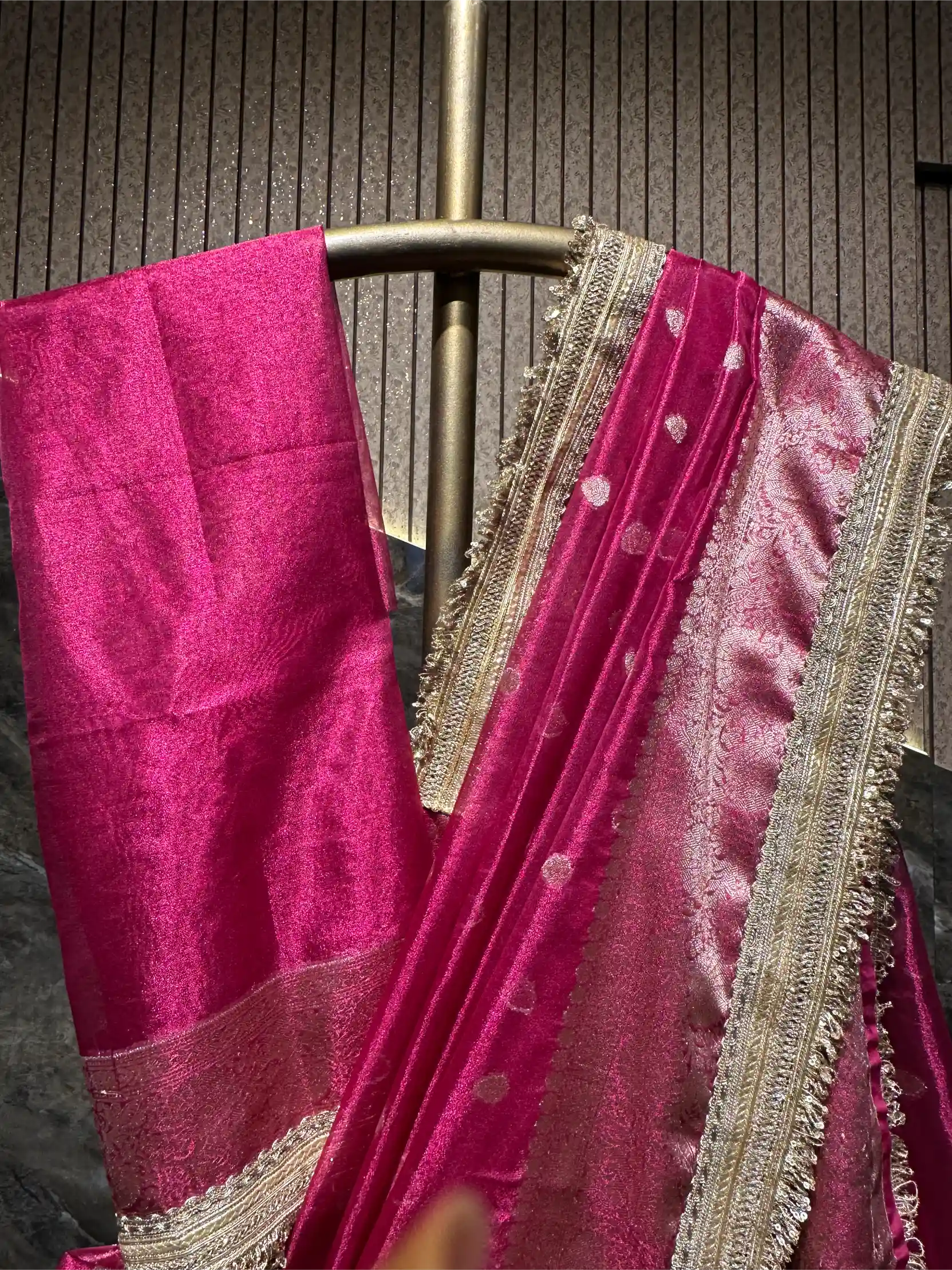 Ready To Wear Rani Pink Tissue Designer Lace Work Banarasi Saree - Image 2