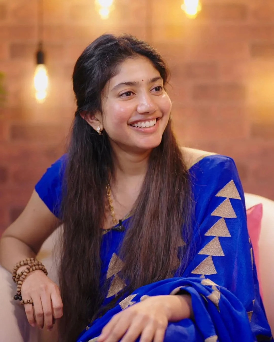 Sai Pallavi Mam Inspired Katan Silk Saree - Image 4